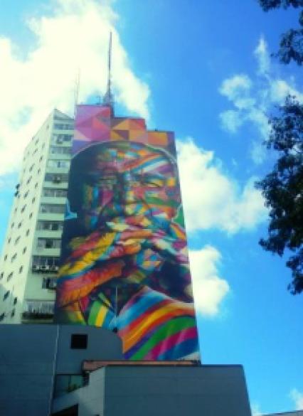 Mural do Kobra - retrato Oscar Niemeyer na Praça Oswaldo Cruz